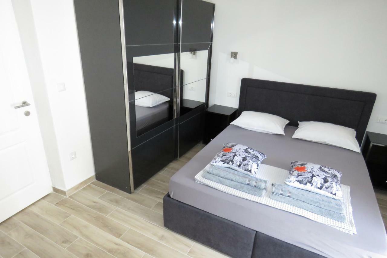Hotel Lux Dalmatia I & R Makarska Exterior foto